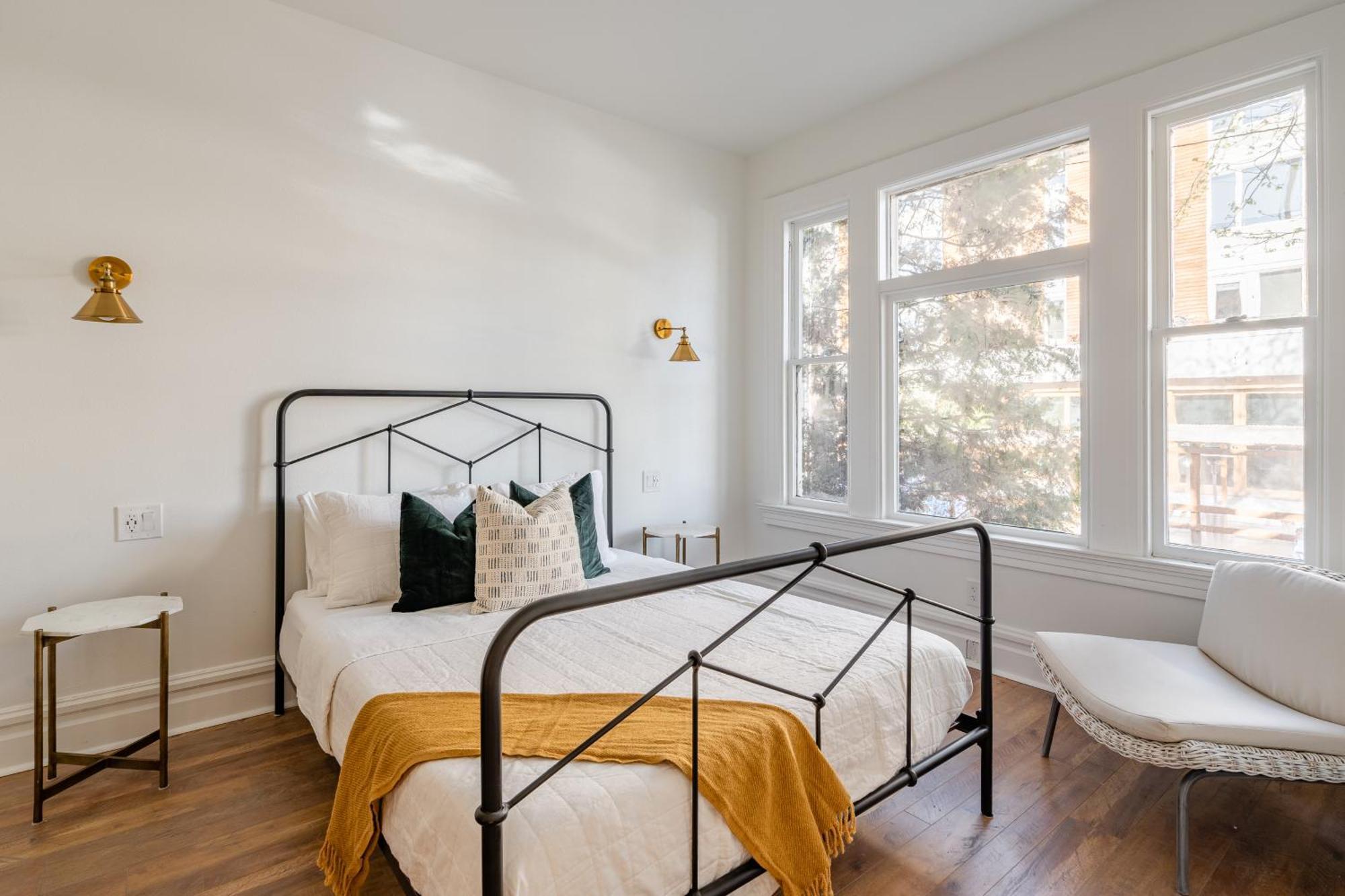 Stay Portland - The Retrouvailles Suite- Espresso & Craft Brews Exterior photo
