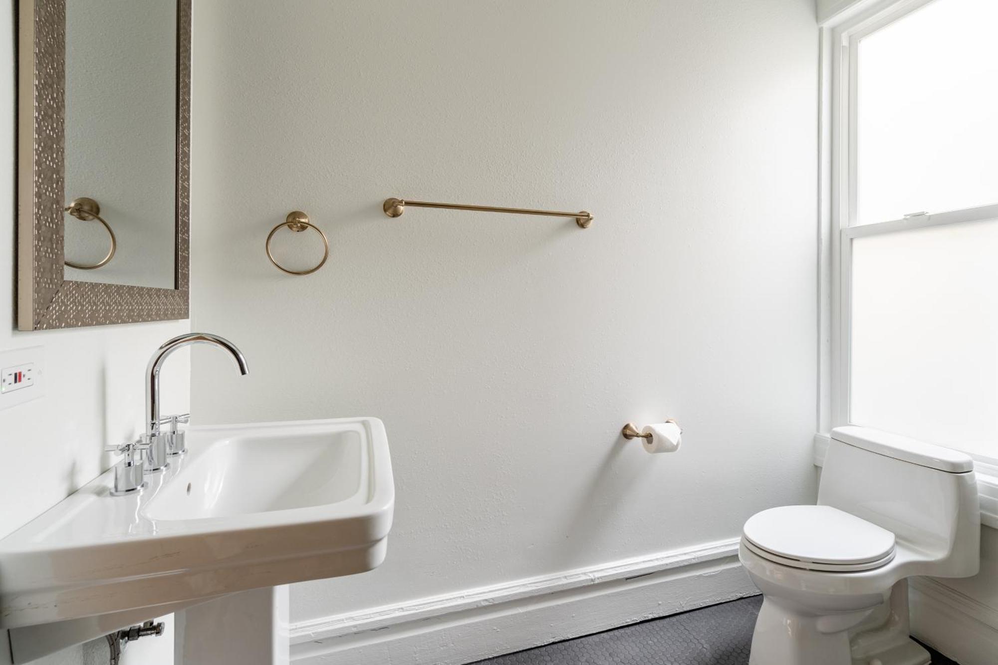Stay Portland - The Retrouvailles Suite- Espresso & Craft Brews Exterior photo